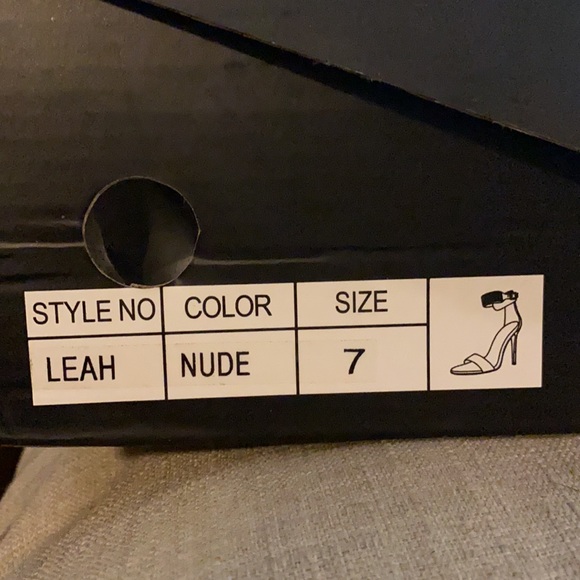 Nude heels with clear foot straps, size 7 US ; Fashion Nova - Picture 7 of 7